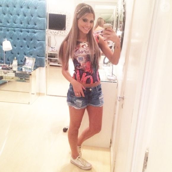 Fê Sena já foi envolvida em rumores de affair com Neymar em 2013