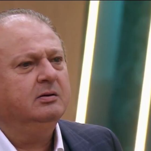 A estreia do MasterChef Brasil 2026 já começou com polêmica! Durante o primeiro episódio, Érick Jacquin questionou o trabalho de uma participante streamer e acabou sendo criticado por internautas após dizer que a jovem 'não faz nada além de se divertir'