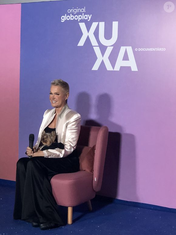 Xuxa também foi traída por uma ex-paquita, com quem cortou laços por conta das diferenças políticas