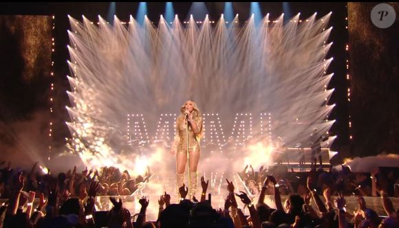 Mariah Carey recebeu o cobiçado Video Vanguard Award