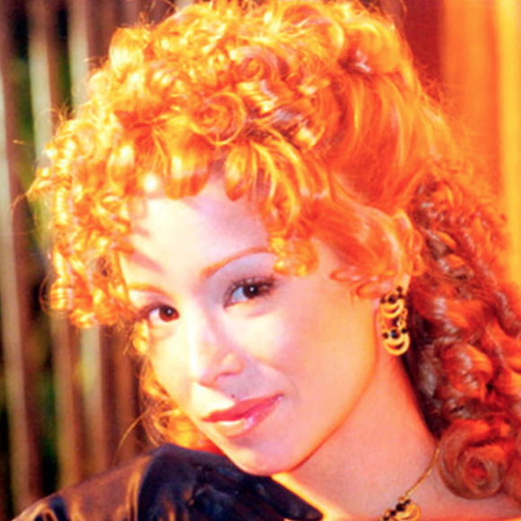 Em 'Chiquinha Gonzaga', de 1999, Danielle Winits usou uma peruca ruiva bem diferente