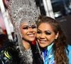 Wenny Isa, irmã de Lexa, usa fantasia com 87 mil cristais e diz estar sentindo falta da irmã