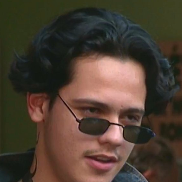 De acordo com Danton Mello em recente entrevista à revista Quem, a caracterização de seu personagem em 'A Viagem' era trabalhosa.