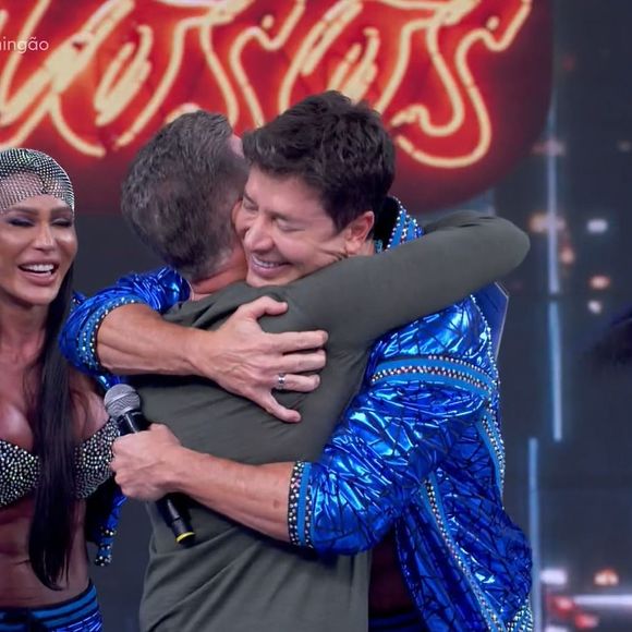 Rodrigo Faro ganhou um abraço de Luciano Huck, que entregou uma situação tensa vivida pelo artista
