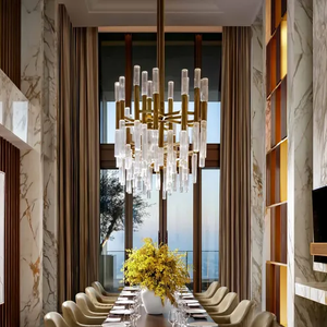 Sala de jantar no hotel de luxo