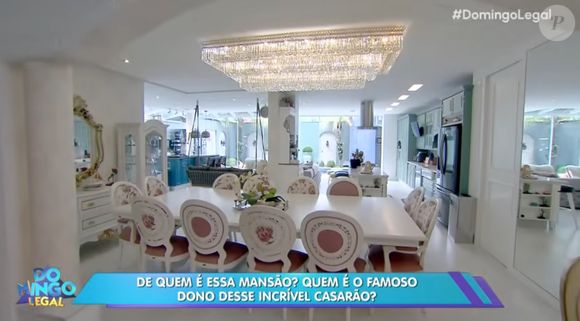 Sertanejo Marcos mora em mansão com a mulher e os filhos