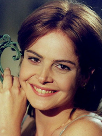Lançado em 1985, este perfume da Natura era o favorito da minha mãe; com cheiro refrescante, ele me traz boas lembranças neste inverno