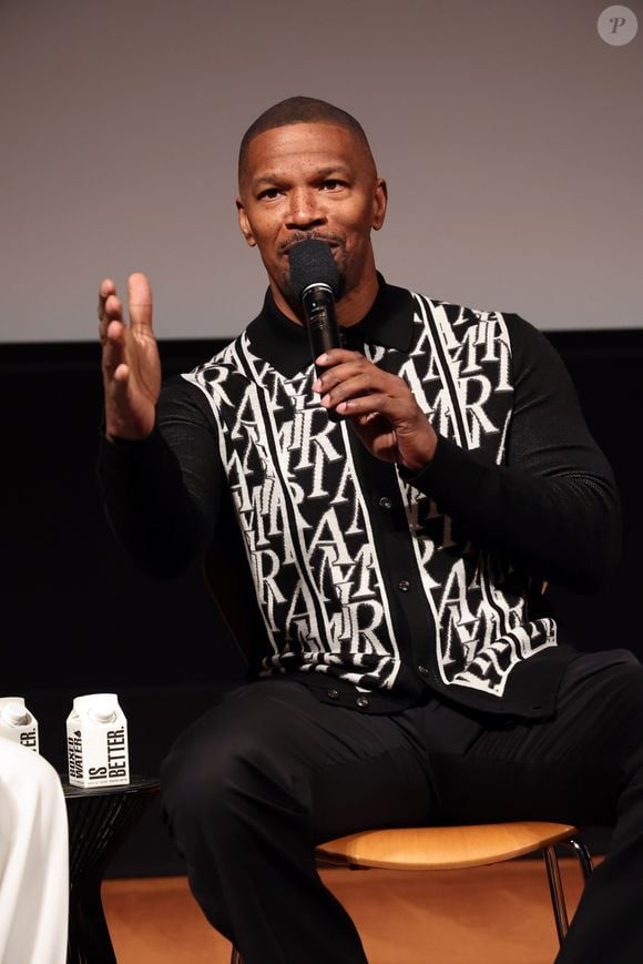 Jamie Foxx sofreu um corte na boca e precisou levar pontos