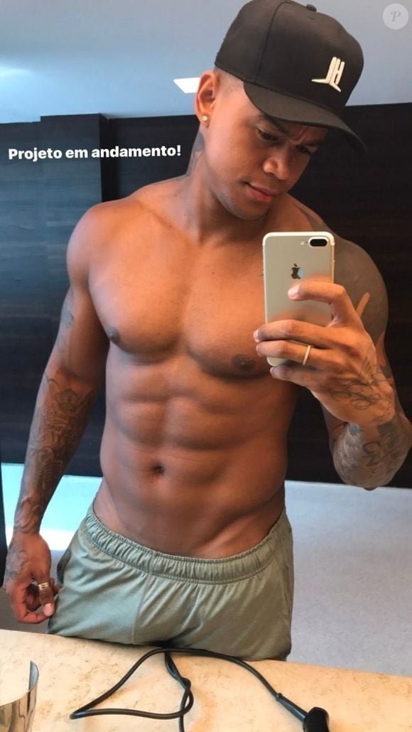 O nome de Léo Santana também apareceu durante a conversa de Andressa Urach no "Disse me Disse", quando a influenciadora relembrou um encontro íntimo que afirma ter tido com o cantor