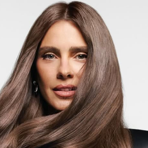 Carolina Dieckmmann prefere um visual leve e natural.