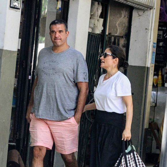 Mãe de dois filhos, Renata vê a maternidade como uma jornada profunda de amor e descoberta pessoal