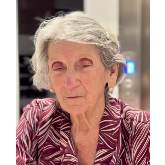 A mãe do apresentador do SBT, Celso Portiolli, morreu neste sábado, dia 11 de janeiro