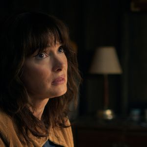 Os maiores salários de 'Stranger Things' estão com Winona Ryder e David Harbour, intérpretes de Joyce Byers e Jim Hopper na série