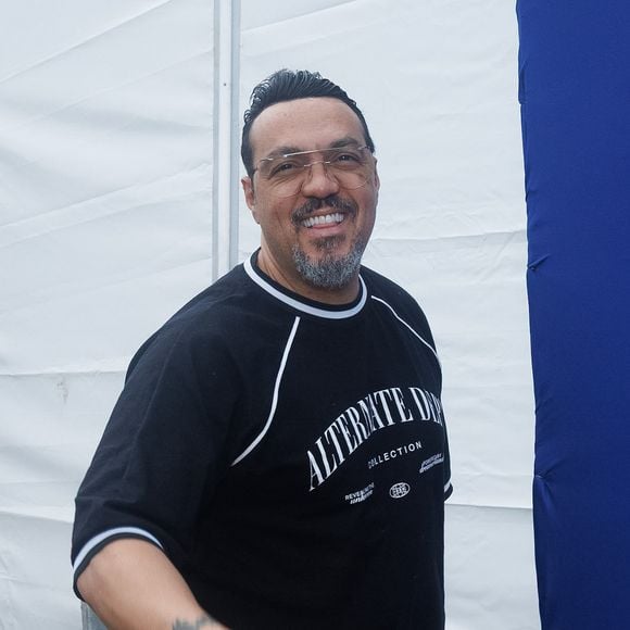 Belo teria permanecido na mesa com as duas assessoras e se disse envergonhado com o bate-boca