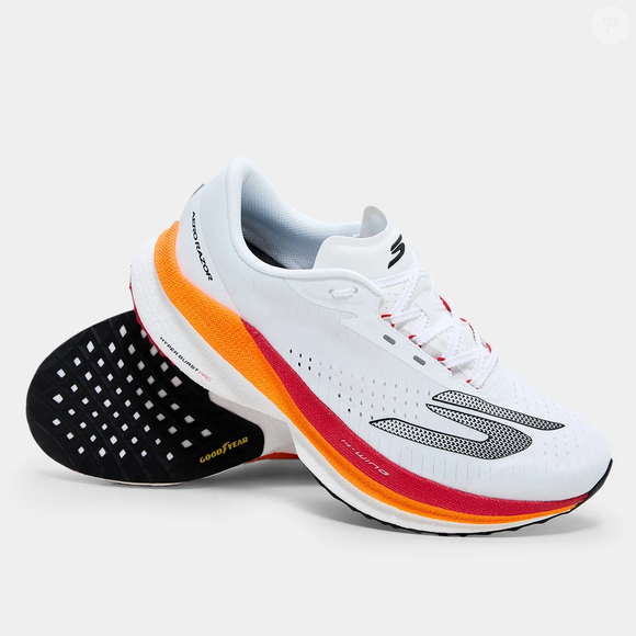 O novo Skechers Aero Razor se tornou o modelo mais leve da linha da marca e vem chamando atenção por unir design moderno, respirabilidade e tecnologias voltadas para alta performance