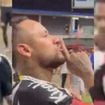 Neymar revida provocação após Santos ser eliminado, manda torcida rival se calar e web crava: 'Vive em mundo paralelo'