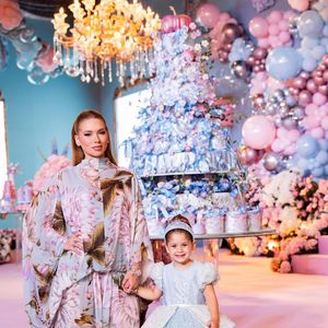 Com look romântico e contemporâneo, Virgínia Fonseca inspira mulheres que buscam peças de impacto para casamentos e festas
