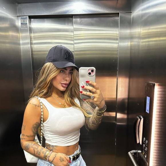 Rafaella Santos ainda curtiu férias no Japão e presenteou pessoas próximas nas festas de final de ano