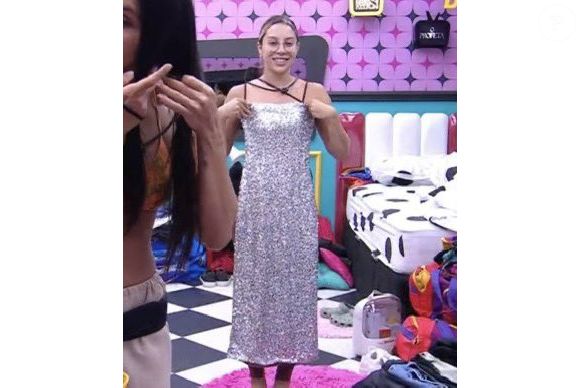Renata vai ganhar o 'BBB 25'? Look prata brilhoso revive teoria sobre campeões do reality - exceto Davi