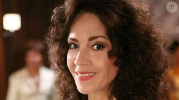 Atriz Yoná Magalhães foi Virgína em ''Paraíso Tropical'.