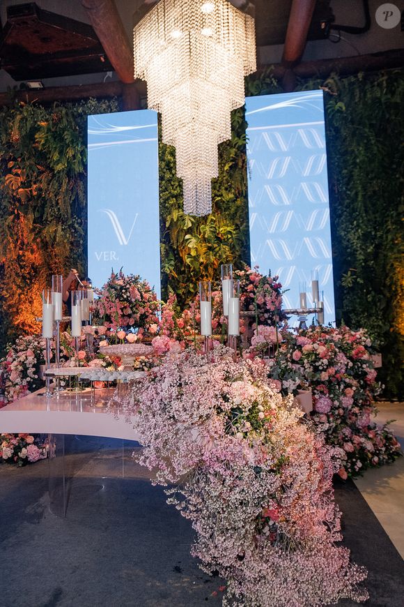Festa luxuosa de Vera Viel: rosa e cinza deram o tom da celebração