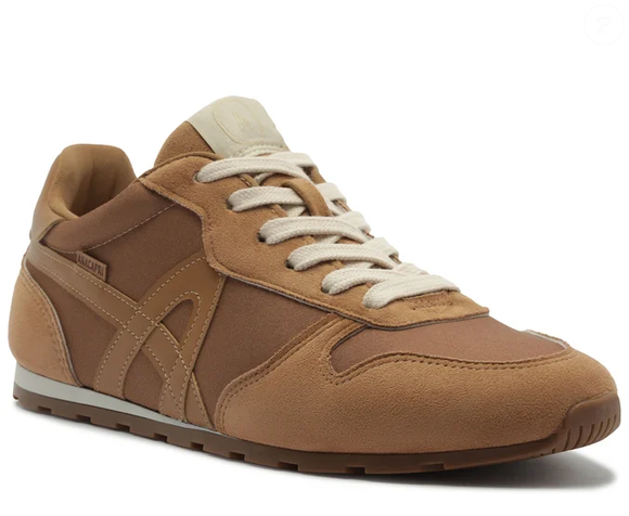 O Tênis Lola da Anacapri surge como alternativa elegante e acessível aos clássicos queridinhos do momento