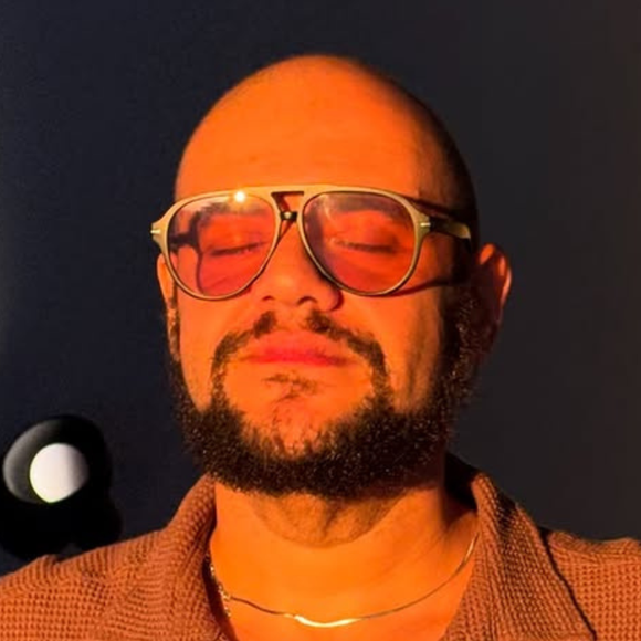 Gominho, após conversar com o gerente do banco, foi orientado a registrar um boletim de ocorrência. Ele detalhou ainda que os criminosos realizaram transferências para diferentes pessoas.