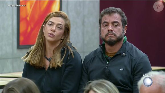 'Power Couple Brasil': Adriana e Dhomini garantiram lugar na DR por apresentarem o pior saldo da semana e por estarem vetados da Prova dos Casais.