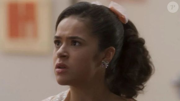 Capítulo termina com Flora ganhando espaço e Bia cada vez mais revoltada