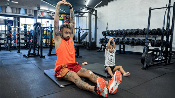 Nojo de farra? Atitude de Neymar no Carnaval 2026 é vista como 'sacrifício' pela Copa do Mundo e agrada à CBF, segundo colunista