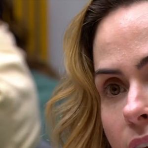Ana Paula Renault rebate críticas e nega qualquer privilégio dentro do reality