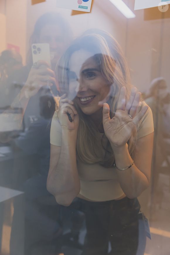 Filha de Zezé Di Camargo e Graciele Lacerda nasceu em 25 de dezembro de 2024 e a irmã mais velha, Wanessa, acompanhou o parto