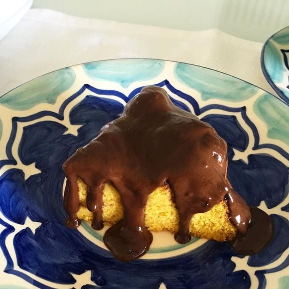 Em 2015, a nutricionista Bruna Vilela ensinou em seu Instagram a receita de um bolo de cenoura sem glúten e sem lactose que conquistou Fernanda Souza