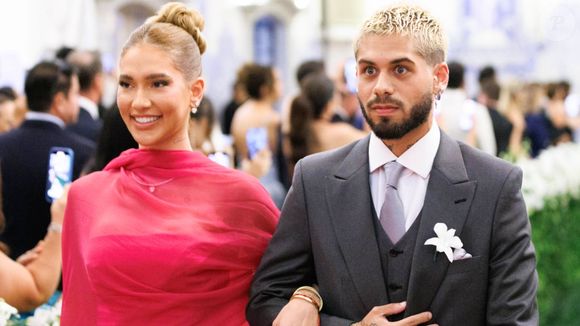 Em meio às especulações, Vitória Telles decidiu se posicionar nas redes sociais. Ela relembrou o episódio protagonizado por Virginia, que foi filmada dançando em frente ao jogador Neymar, e comparou as situações. "Rebolar pro Neymar casada: pode. Sair depois de divorciado: aí não pode!", escreveu.