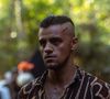 O garimpo é comandado por uma rede de homens cruéis que não medem esforços para terem seus objetivos cumpridos, sem nenhum pudor