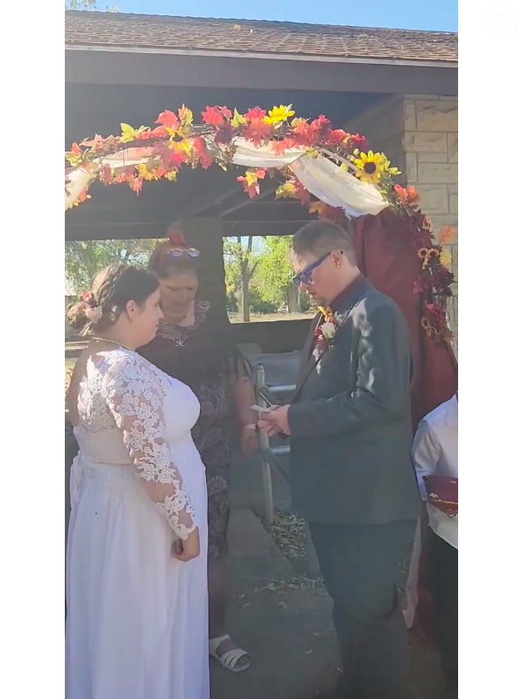 Já Garrett também está irreconhecível após perder muito peso. Recentemente, ele casou e vive recluso