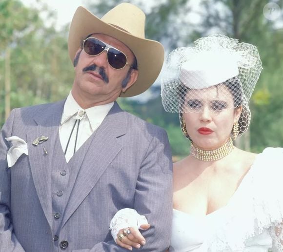 Lima Duarte em foto da novela 'Roque Santeiro' com Regina Duarte, em 1985
