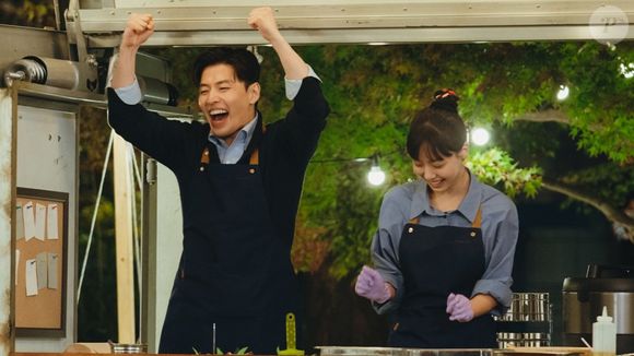 É importante entender que todos carregam traumas, e em 'Gostinho de Amor' o casal protagonista entende e respeita um ao outro