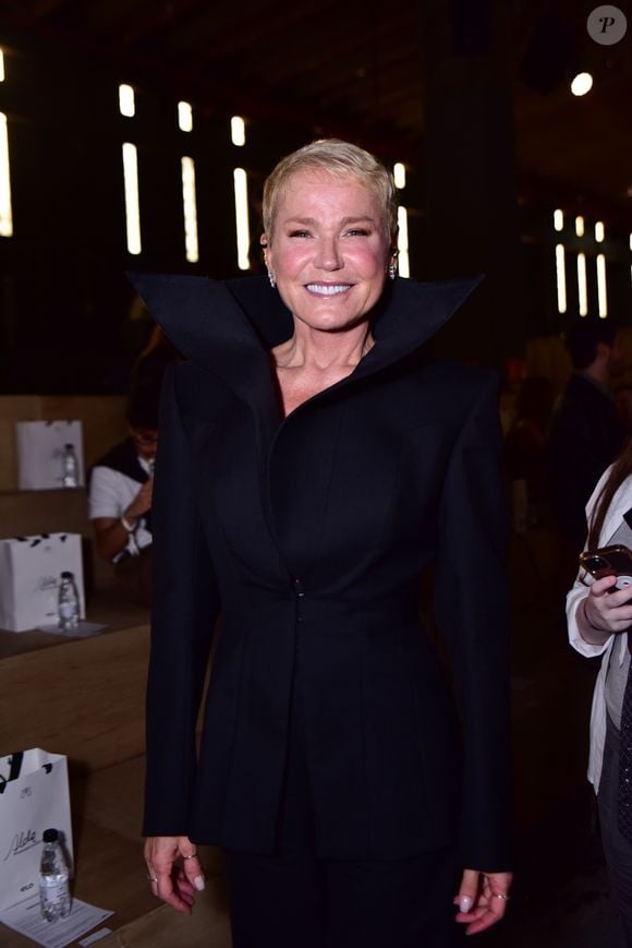 Xuxa pediu para que os fãs não acreditem no que está sendo veiculado e garantiu que poderá tomar as medidas necessárias na Justiça