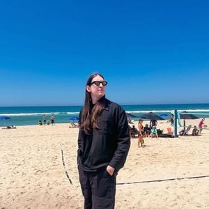 Felca é influencer e tem 27 anos de idade