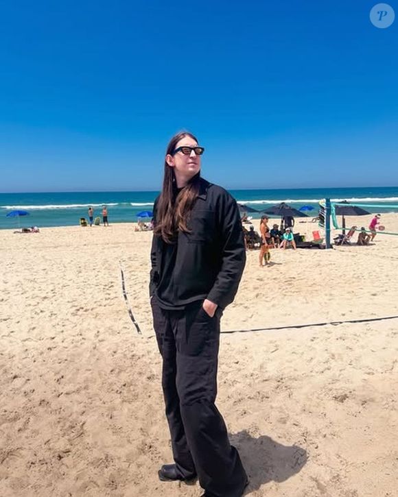 Felca é influencer e tem 27 anos de idade