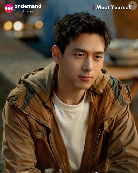 Lá, ela conhece Xie Zhiyao, personagem de Li Xian, um jovem empreendedor que investe seu conhecimento na cidade em que cresceu