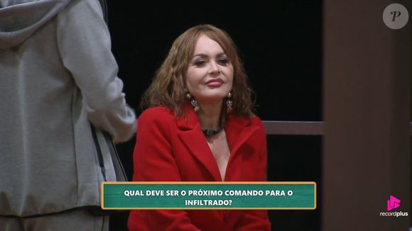 Gaby Spanic pode vencer A Fazenda 2025? Enquete UOL mostra atriz no topo dos favoritos do público