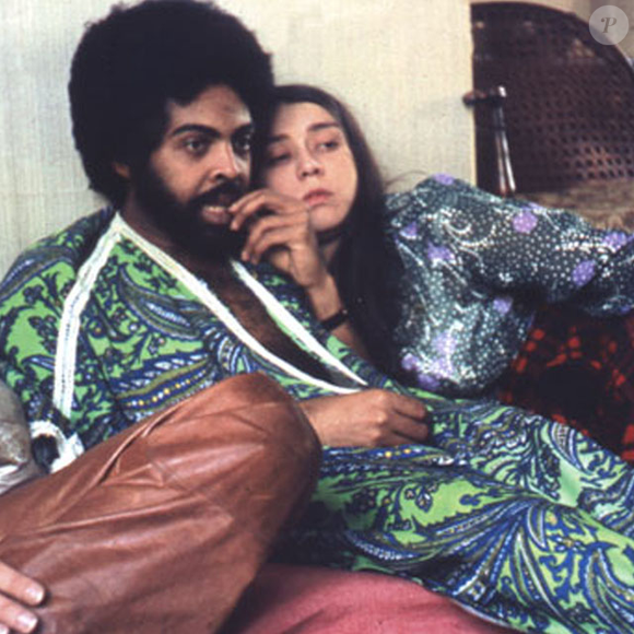 Mãe de Preta Gil, Sandra Gadelha foi a segunda esposa de Gilberto Gil: em sua página no Facebook, cantor mostrou foto do ex-casal