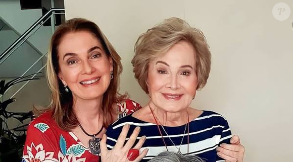 Glória Menezes e Maria Amélia Brito: filha mais velha da atriz teve uma passagem curiosa pela televisão ao interpretar a mãe jovem em 1972