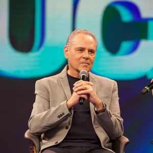 Luis Roberto é um dos mais de 100 profissionais que a Globo enviará para a Copa do Mundo dos EUA, México e Canadá