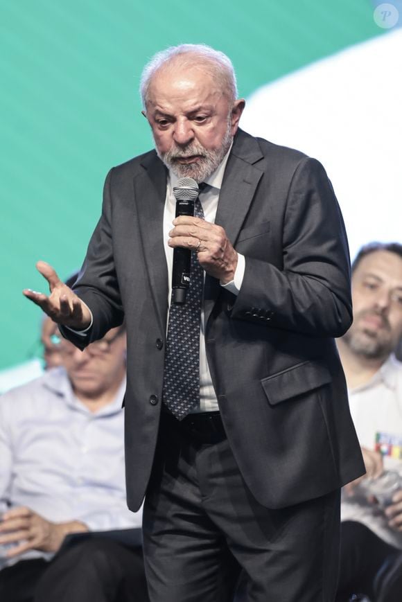 Lula homenageado no Carnaval 2026: a pouquíssimos dias do desfile, permanece o mistério em torno de quem vai representar o político