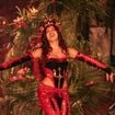 ‘Estou arrepiado!’: Anitta é ovacionada na Grande Rio e recebe coroa de Rainha de Bateria em superprodução marcada pela religiosidade. Veja fotos e vídeos!