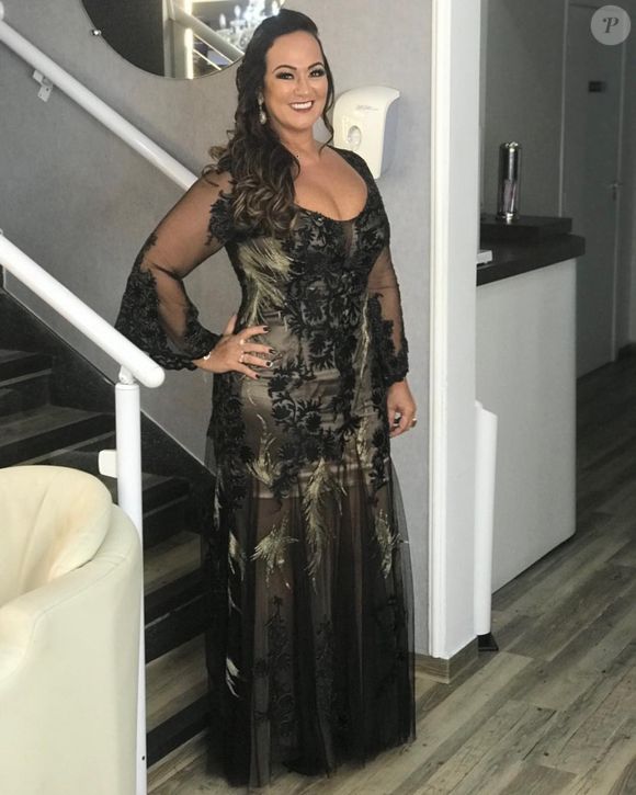 Na época, Nadine Gonçalves também valorizou as sobrancelhas e as deixou mais destacadas