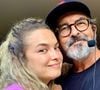 Lua Blanco ao lado do pai, Billy Blanco Jr., que emocionou os fãs ao revelar detalhes dos últimos meses de vida da atriz, que morreu aos 39 anos após enfrentar um câncer intestinal com metástase